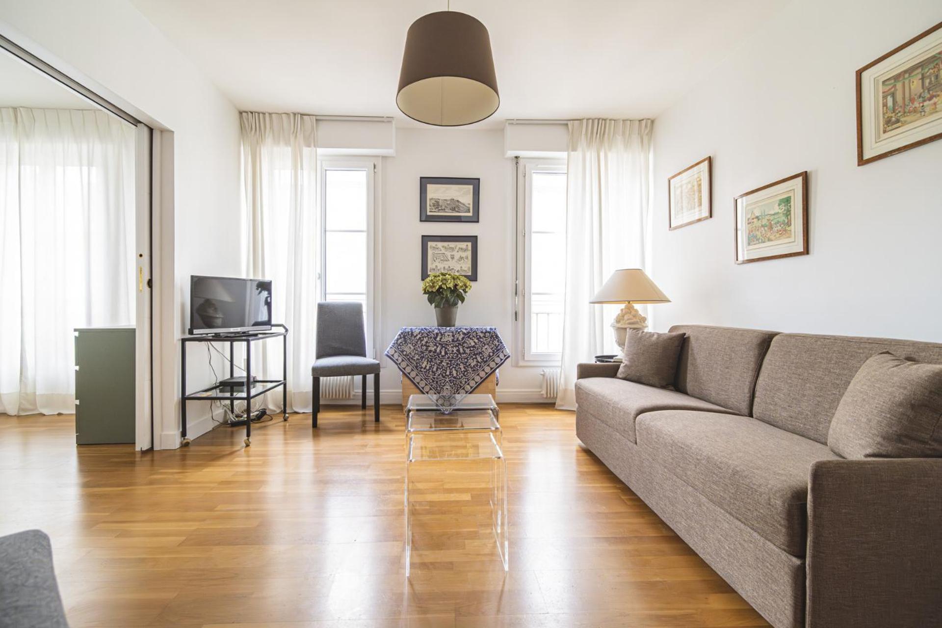 Le Tambour Lumineux Au Centre De Appartement Reims