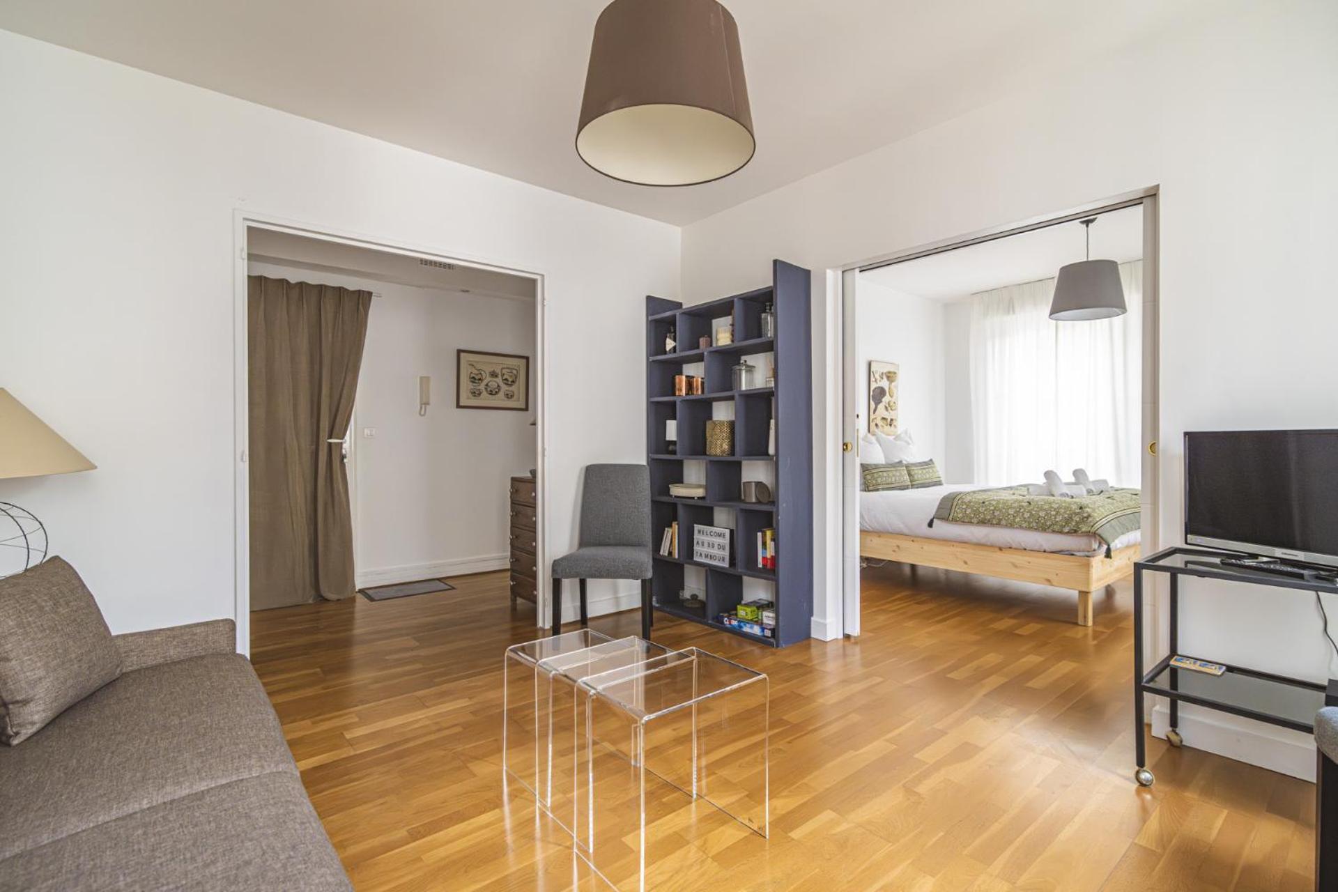 Le Tambour Lumineux Au Centre De Apartment