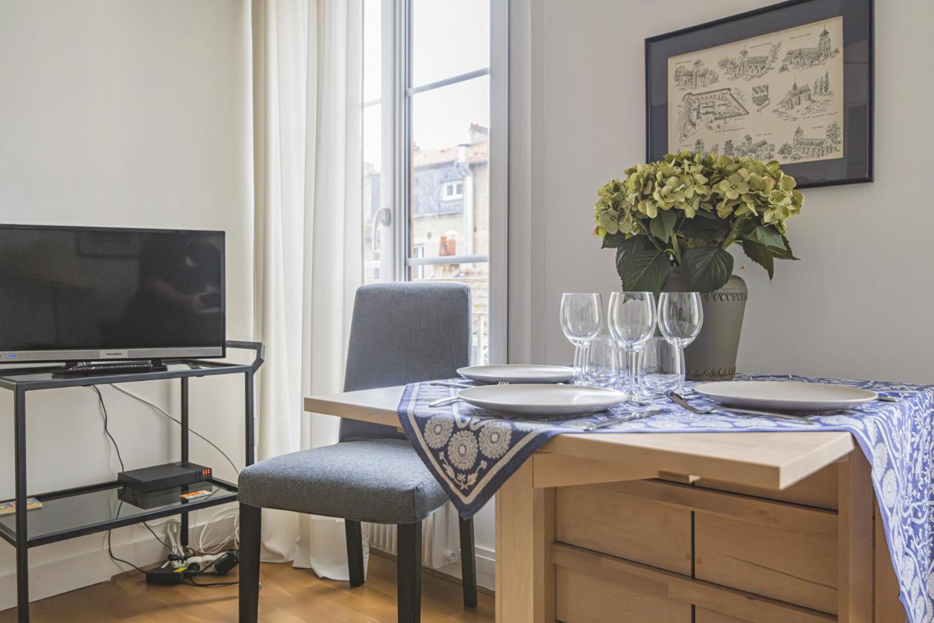 Apartment Le Tambour Lumineux Au Centre De Reims