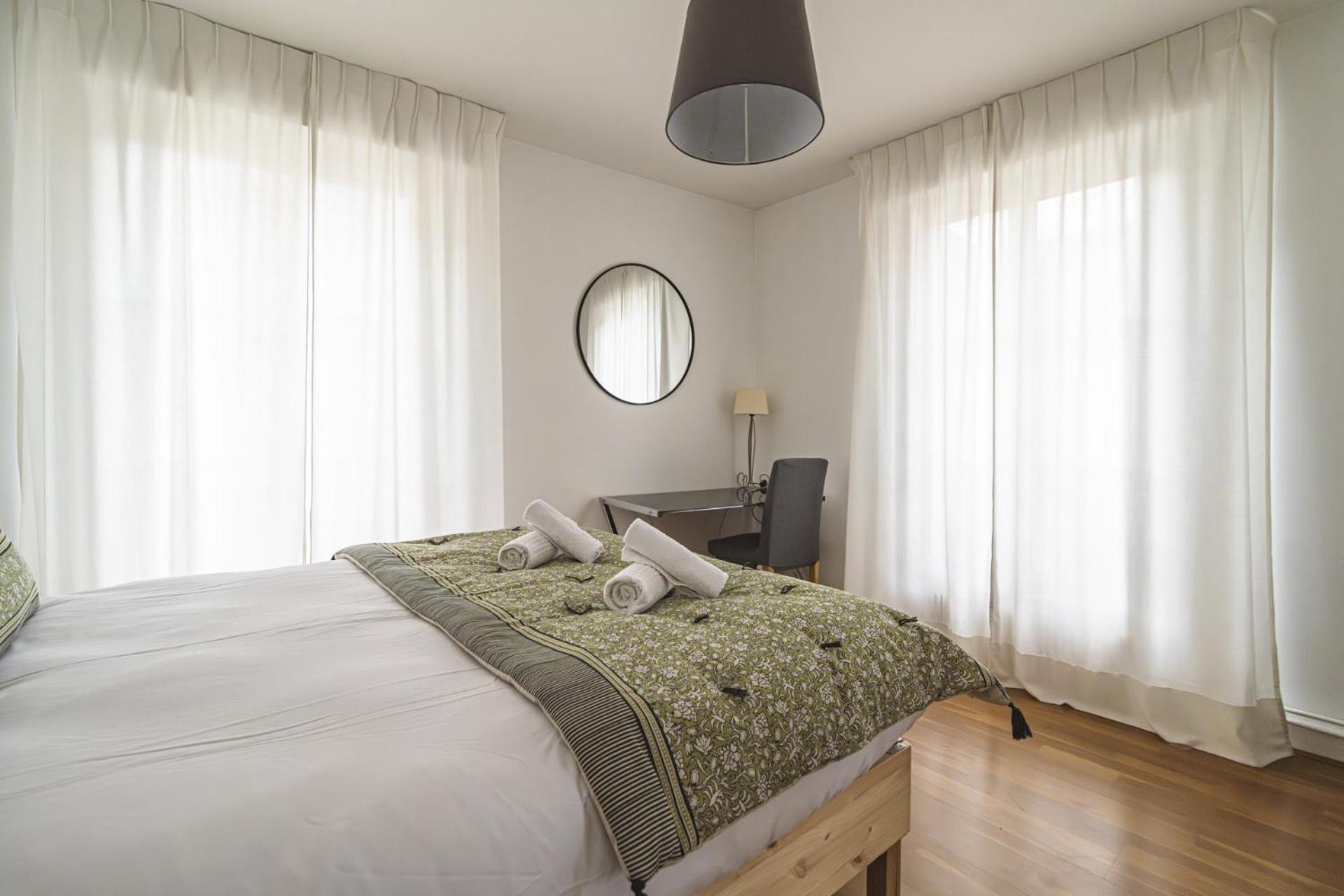 Le Tambour Lumineux Au Centre De Appartement *